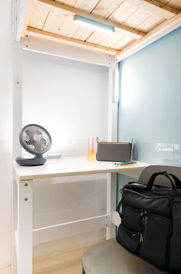 홍콩 Coliving Space - Hennessy Road 113 Wan Chai Mtr 아파트 외부 사진